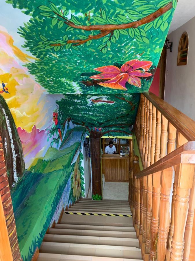 Hotel Las Guacamayas Guatapé Exteriör bild